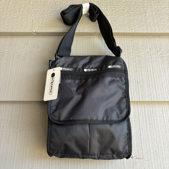 LeSportsac Essential Everyday Black Nylon Crossbody Small Bag Lightweight - Picture 1 of 7
